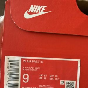 Very cute shoes. Fits you feet like a glove